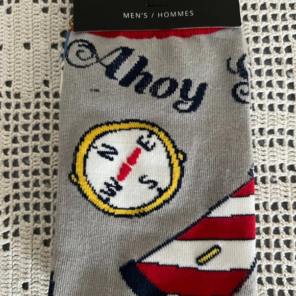 NEW with tags YoSox grey, red, navy, white & yellow socks men’s size 7-12 rare - Picture 3 of 9